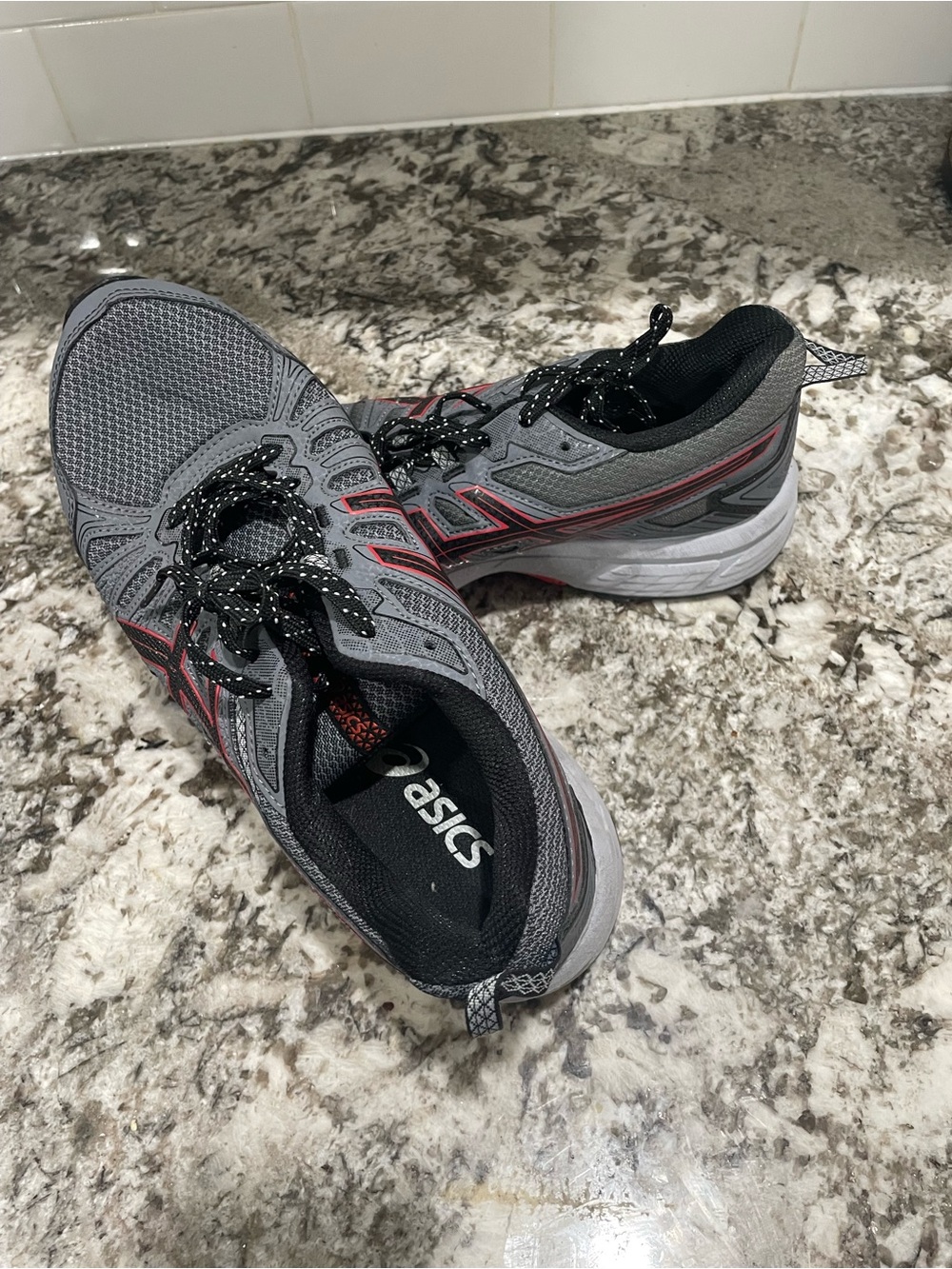 Asics Gray Sneakers with Red Highlights